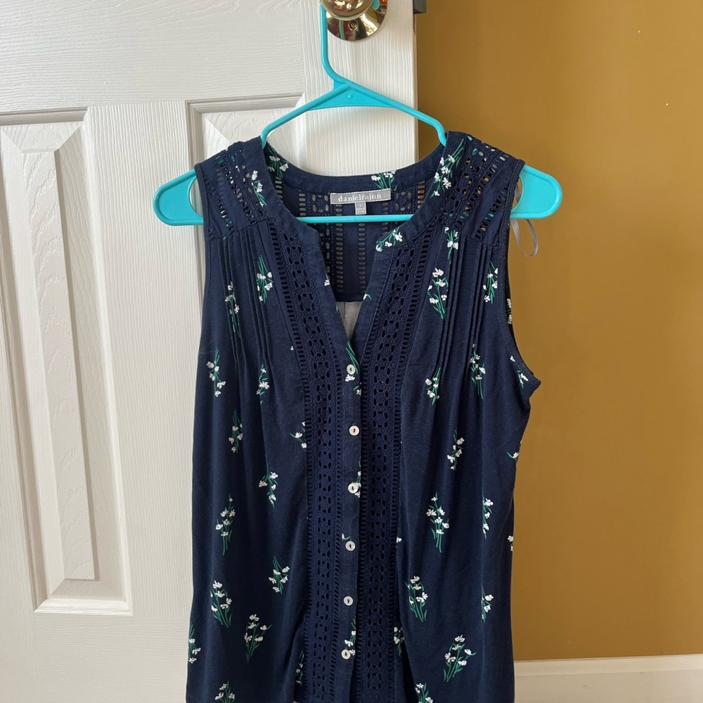 Daniel Rainn Navy Sleeveless Top with Floral Pattern